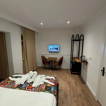 Bohemia Boutique 3*